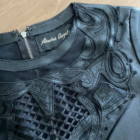 Black Leater Top- Sandra Augelazzi - Picture 2 of 7